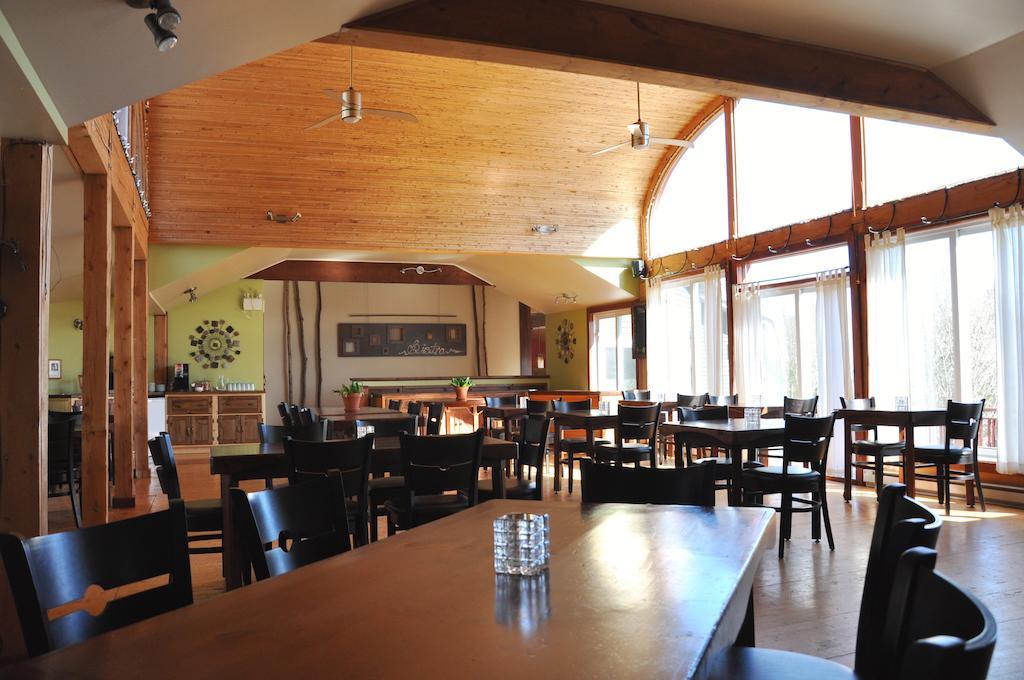 La Petite Auberge De Jouvence Magog Buitenkant foto