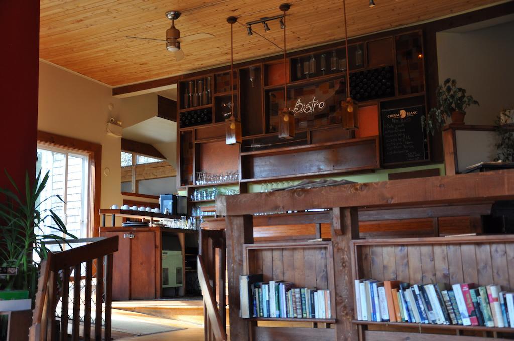 La Petite Auberge De Jouvence Magog Buitenkant foto
