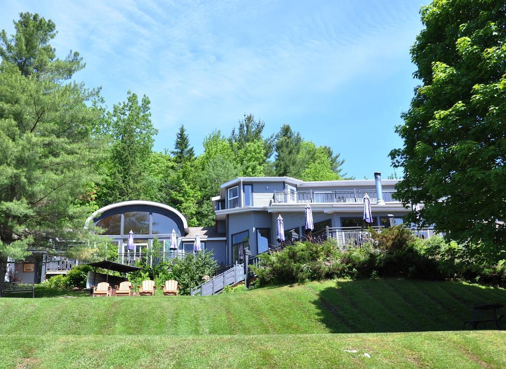 La Petite Auberge De Jouvence Magog Buitenkant foto