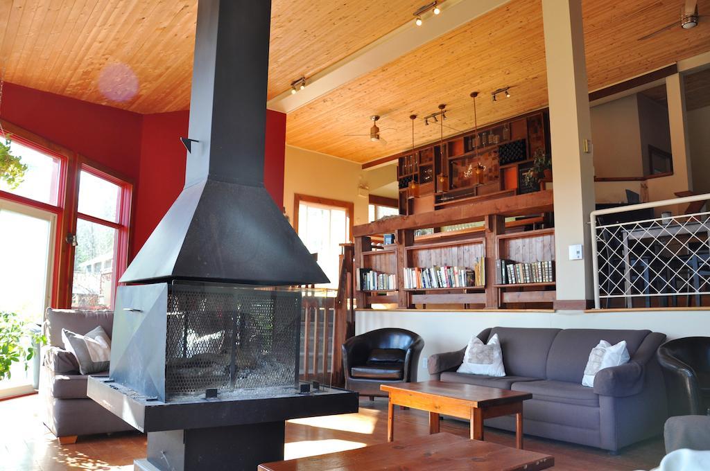 La Petite Auberge De Jouvence Magog Buitenkant foto